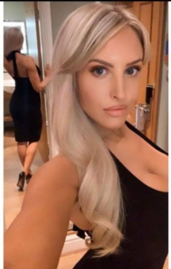 La sexy reportera del Leeds United denuncia que le mandan fotos íntimas en Twitter