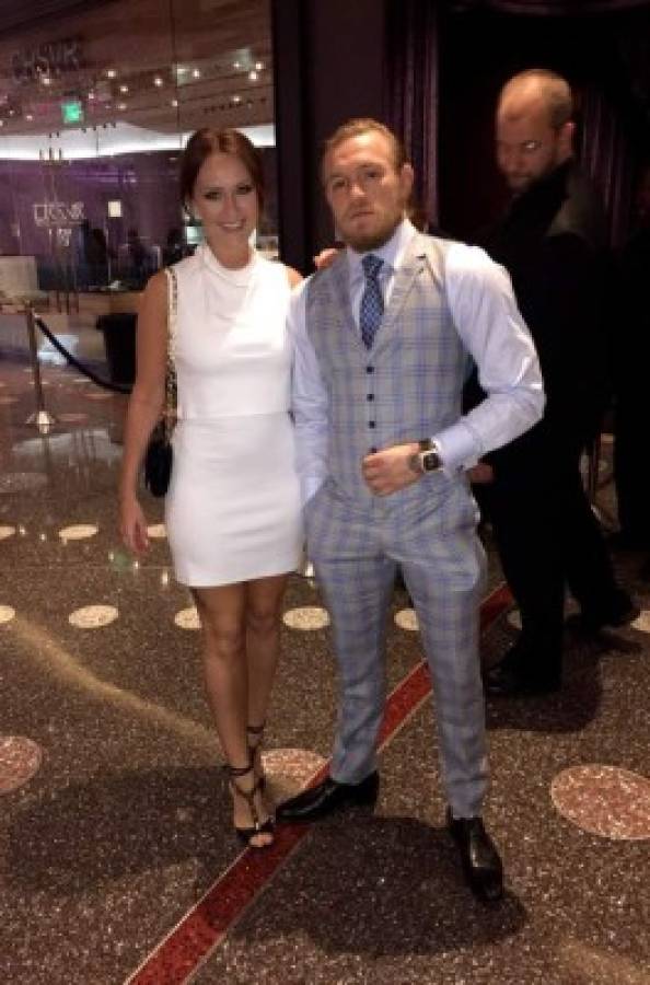 Las espectaculares mujeres de McGregor y Mayweather