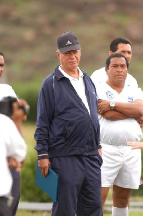 Héctor Vargas, el técnico más ganador de trofeos en la historia del fútbol de Honduras