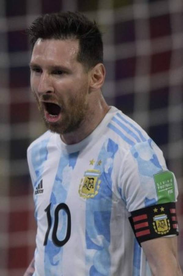 Las duras imágenes de Messi tras empatar contra Chile y así fue captado con Medel luego de su recordada pelea