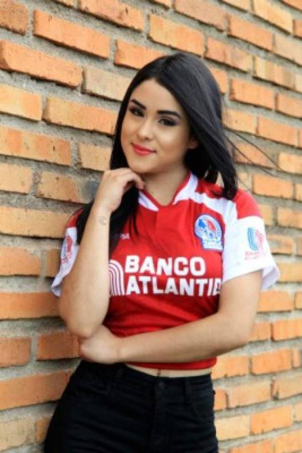 FOTOS: Ónice Flores, la hincha más hermosa del Olimpia para esta final con Motagua