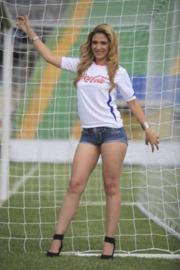 ¡MAMITAS! Ellas son las aficionadas más lindas del clásico Olimpia-Motagua