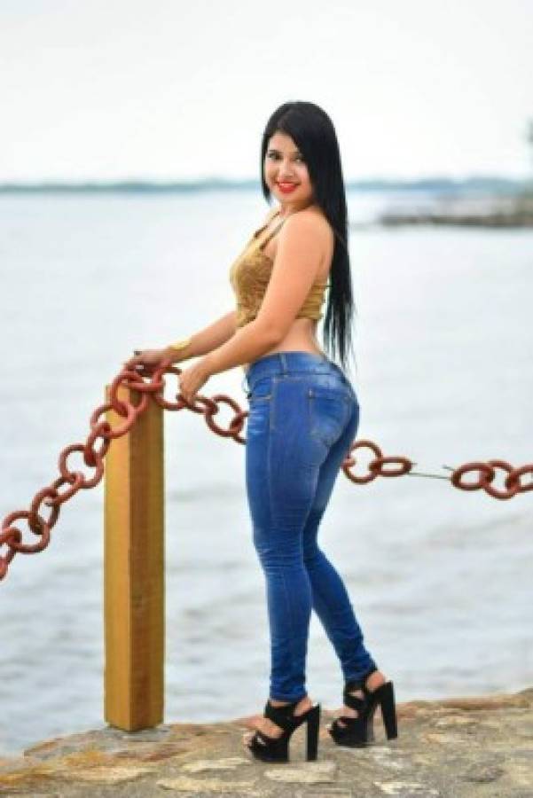 El 'bikinazo' de Jeimi González, la modelo hondureña fanática del Marathón