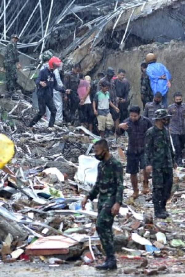 Devastadoras imágenes: Indonesia sufre un duro terremoto que dejó más de 30 personas muertas