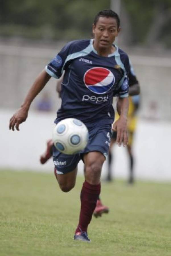 Jugadores hondureños que se retiraron jóvenes y con un futuro por delante