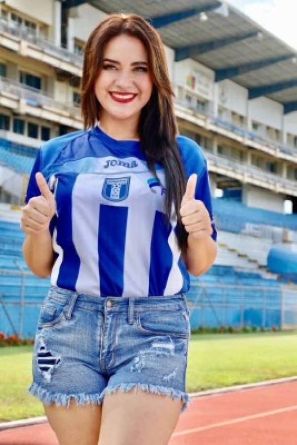 FOTOS: Conocé a la aficionada más bella que tiene la Selección de Honduras