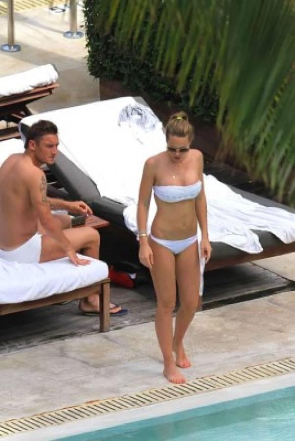 Ilary Blasi, la belleza que cuidará al retirado Francesco Totti en casa