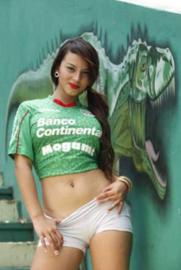 TOP 20: Las aficionadas más sexi y bonitas del Motagua y Marathón