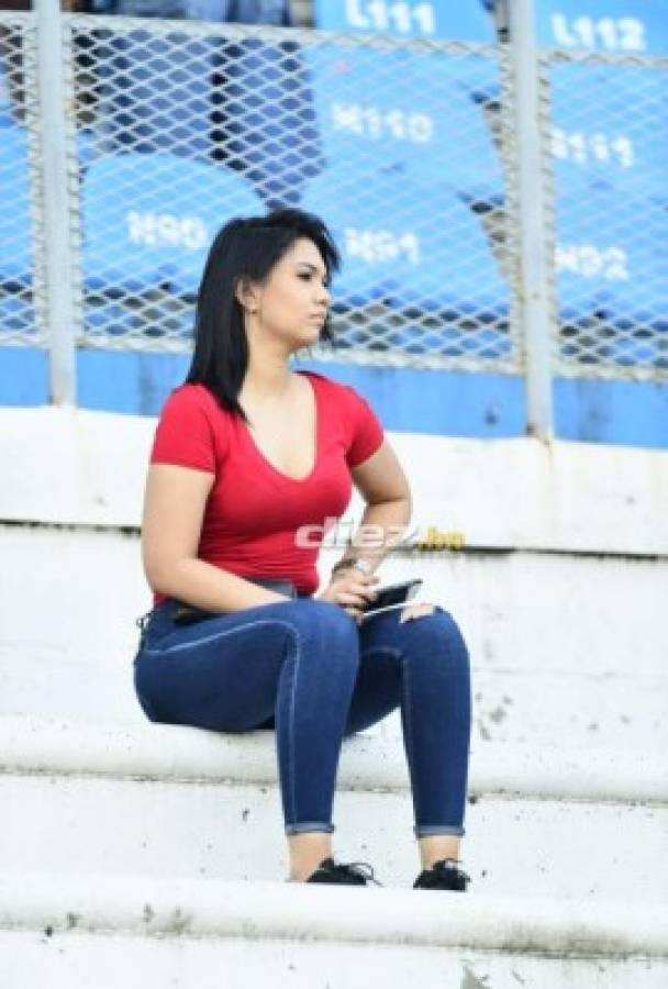 ¡Mamitas! Las chicas bellas que adornaron partidos de Liga Nacional de Honduras