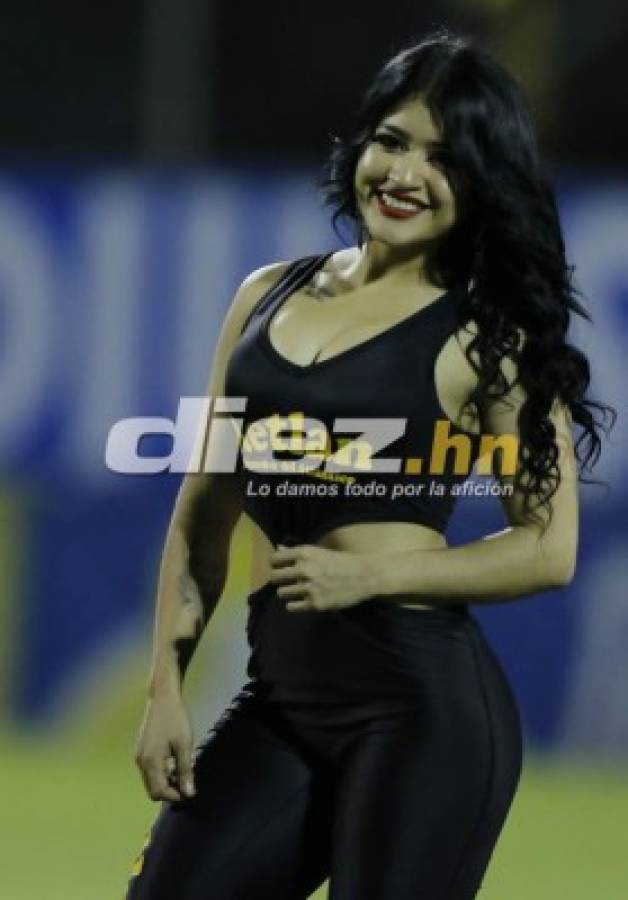 ¡Espectaculares! Las bellezas que llegaron a robar suspiros al clásico Real España - Olimpia