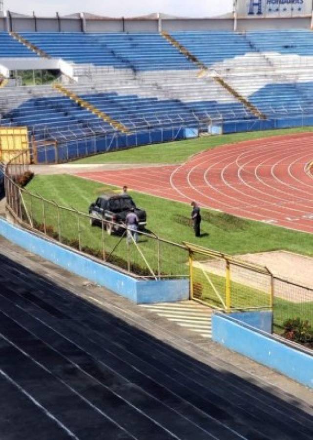 ¡Remueven la serpentina! Realizan labores de mantenimiento al Estadio Olímpico Metropolitano