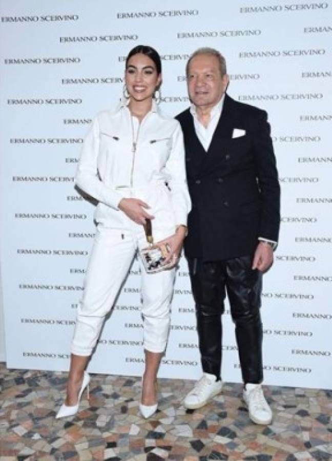 Sin Cristiano Ronaldo y con un gran sustituto, Georgina Rodríguez brilló en el Milan Fashion Week