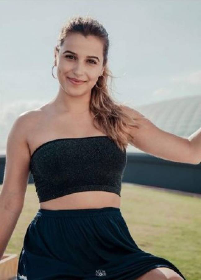 Sara López, la presentadora tica que confesó que no andaría con Gustavo Matosas