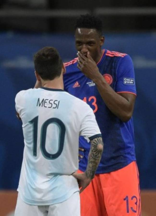 Argentina: El dolor de Messi y la sexi aficionada en la derrota ante Colombia en la Copa América 2019