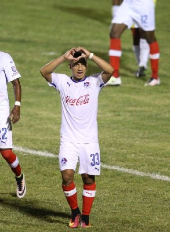 ¡ENORME! Los futbolistas que hizo debutar en Liga Nacional Héctor Vargas