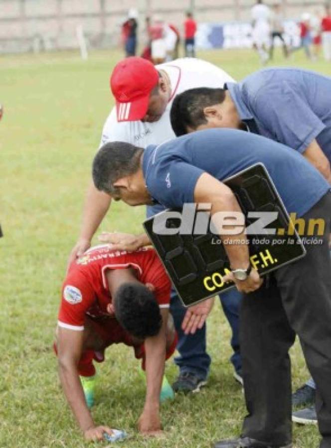 Las desgarradoras fotos de jugadores y afición del Real Sociedad tras el descenso