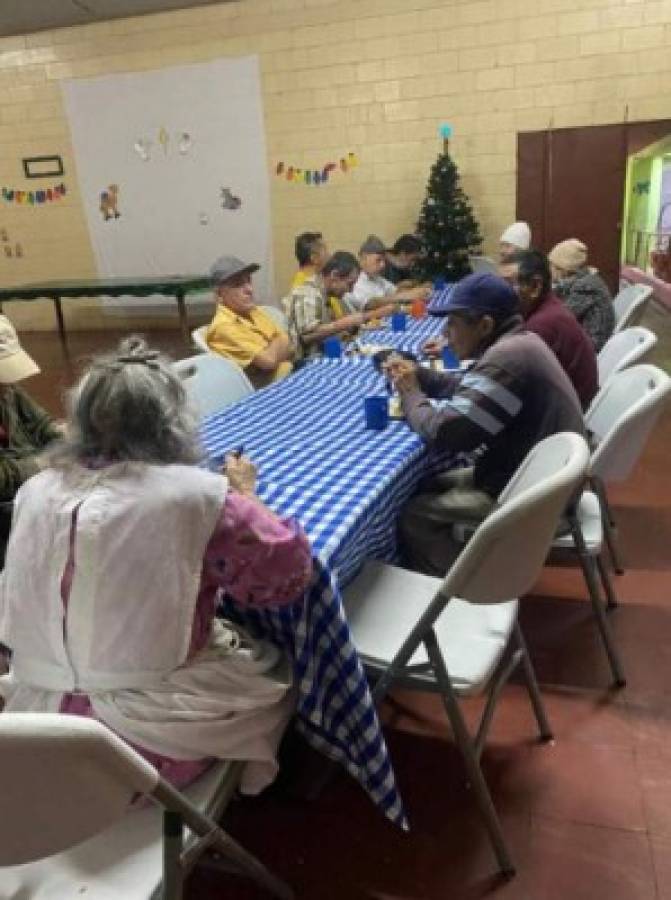 Romell Quioto y su gesto solidario en Tegucigalpa en vísperas de la Navidad