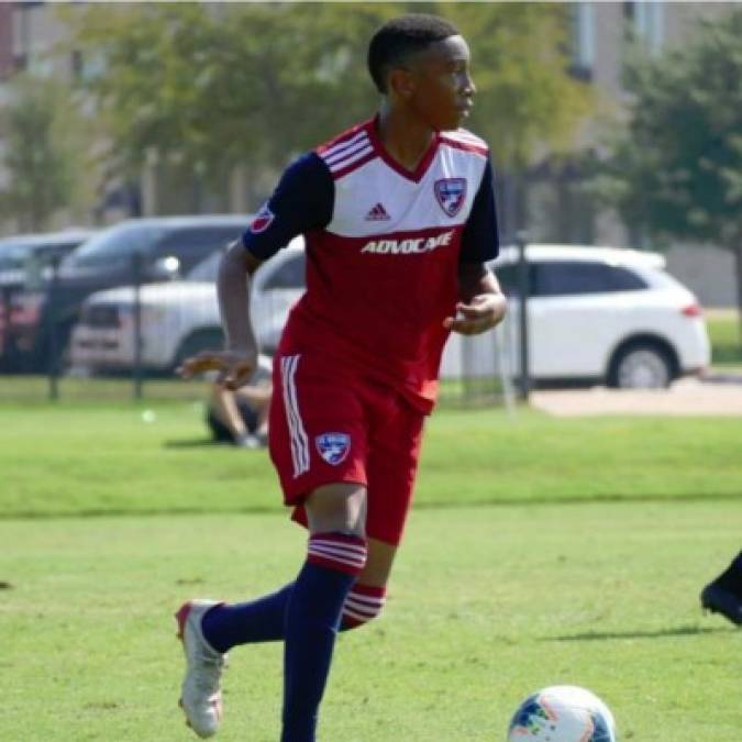 Nayrobi Vargas, la joyita hondureña que mide 1.90 metros y la está rompiendo en inferiores del FC Dallas