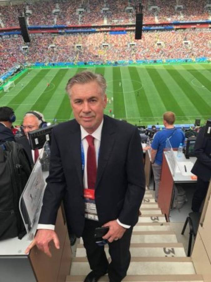 Carlo Ancelotti entre los famosos que asistieron al Rusia-Arabia Saudita