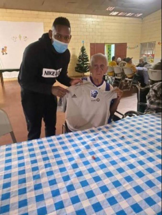 Romell Quioto y su gesto solidario en Tegucigalpa en vísperas de la Navidad