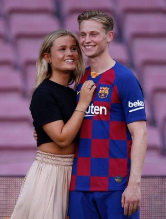 Barcelona: Pareja de De Jong dice que después de su novio preferiría a Messi