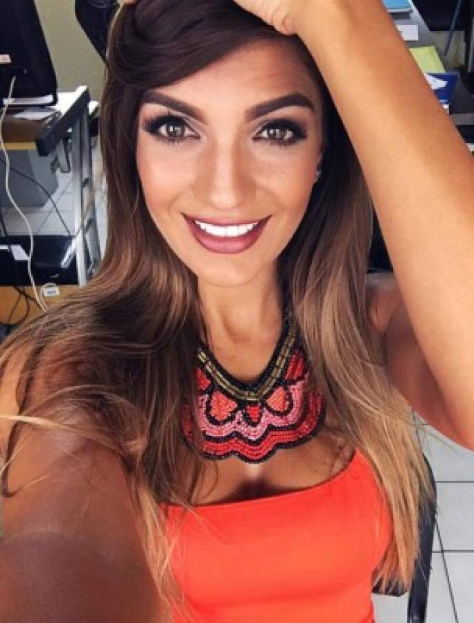 Sharon Segura, la modelo y presentadora tica, amante de su selección