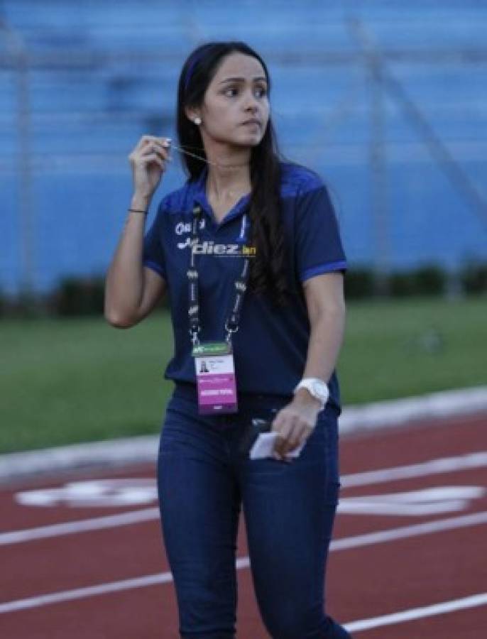 ¿Quién es la chica del maletín?; Las bellezas que adornan el Estadio Olímpico