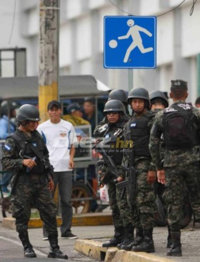 La Ultra Fiel y la Mega Barra le ponen color al clásico en el Morazán