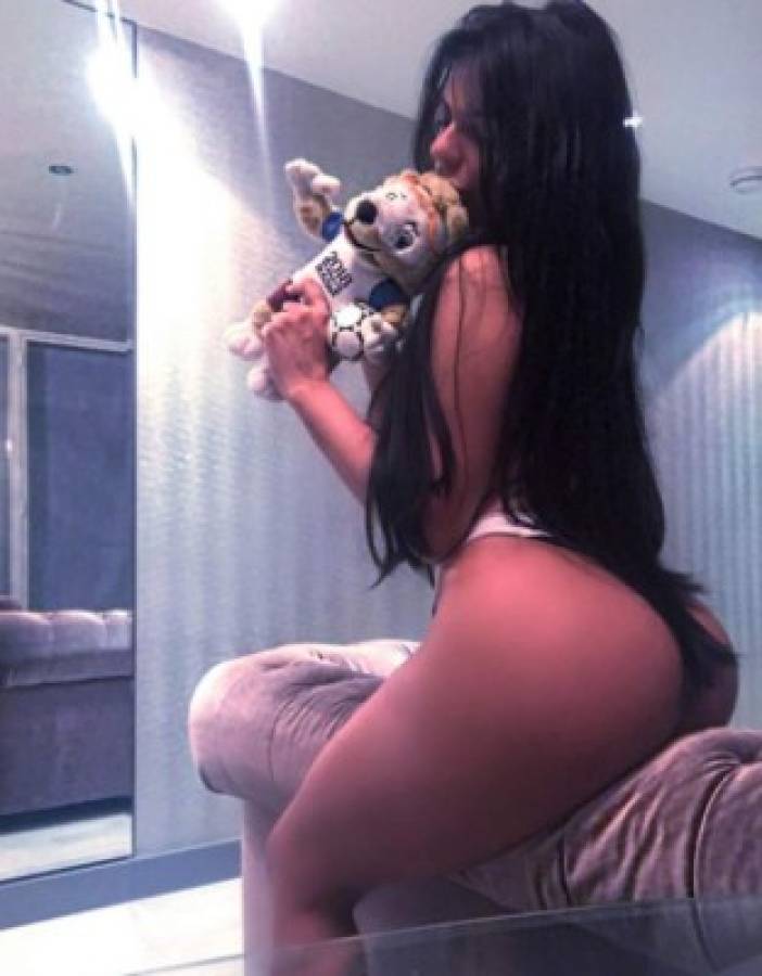 FOTOS: ¡Infartante bienvenida de la Miss BumBum a Messi en el Mundial de Rusia!