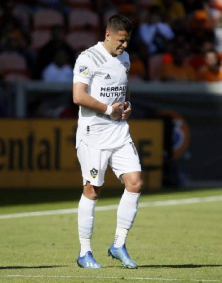 Duelo con Maynor Figueroa, capitán y el ritual: Así fue el incómodo debut de Chicharito Hernández en la MLS   