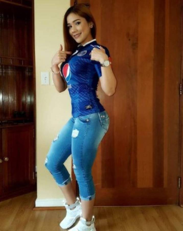 Fotos: La sexi bailarina y aficionada del Motagua, pero que también... ¡sufre por el Olimpia!