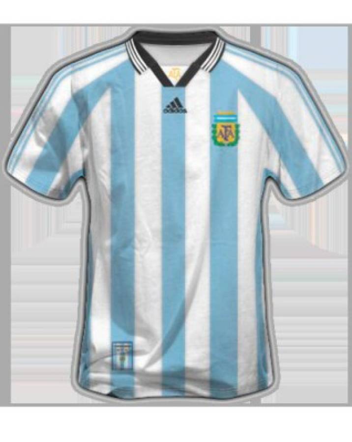 Todas las camisas que ha utilizado la selección de Argentina en la historia de los Mundiales