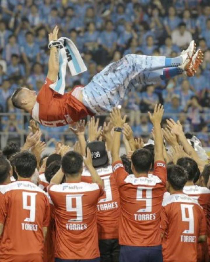 Así fue el adiós de Fernando Torres: Junto a dos grandes amigos y con paliza en Japón
