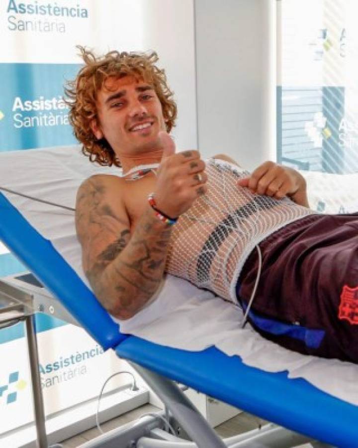 Las pruebas médicas, el mate con Dembélé y el emotivo abrazo de Rakitic, así recibieron a Griezmann en Barcelona