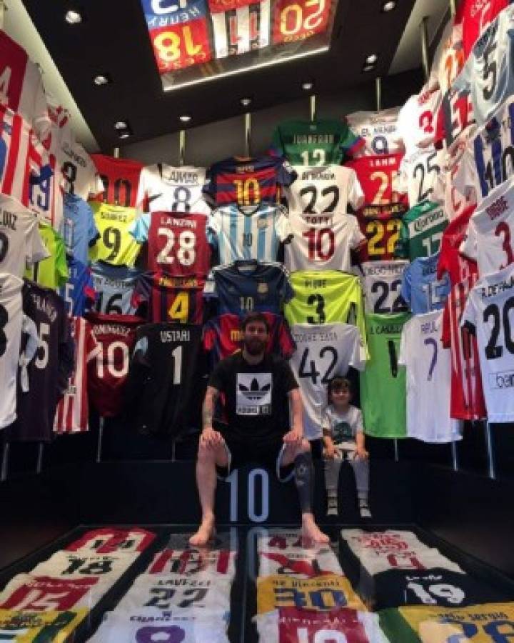 Messi, Ronaldinho y Maynor Figueroa: Los futbolistas que tienen su propio museo de camisas