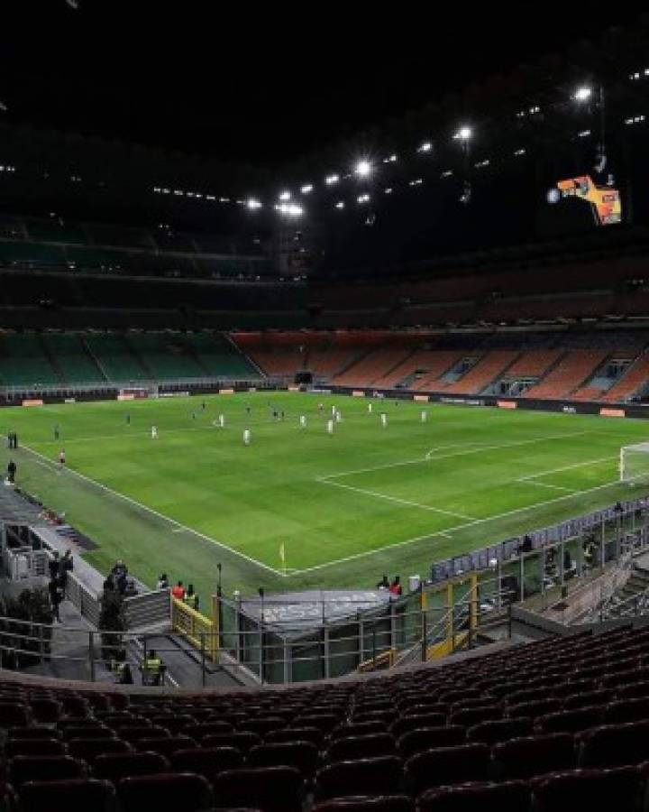 Fotos: El coronavirus silenció importante partido de la Europa League en Italia