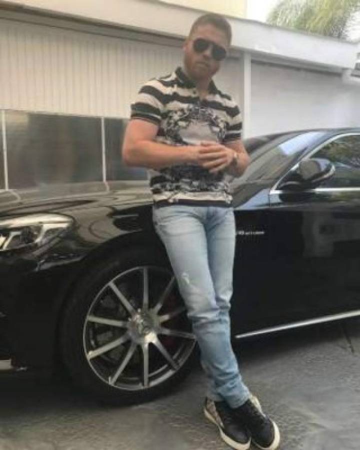 Canelo Álvarez y su espectacular colección de autos desde Lamborghinis hasta un Bugatti Chiron