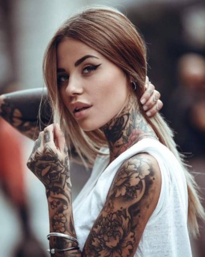 FOTOS: Argentino 'Kun' Agüero es vinculado con misteriosa mujer tatuada