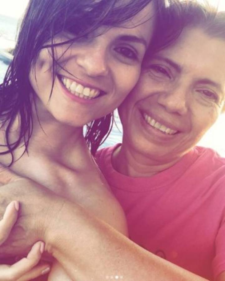 Tita Torres deslumbra en sus espectaculares vacaciones con Costly en Roatán