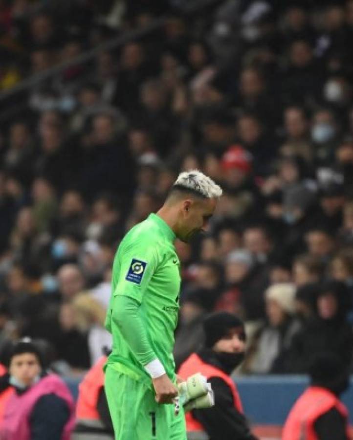 Fotos: Keylor Navas se marcha expulsado en el PSG y así reaccionó Neymar por ser el sacrificado