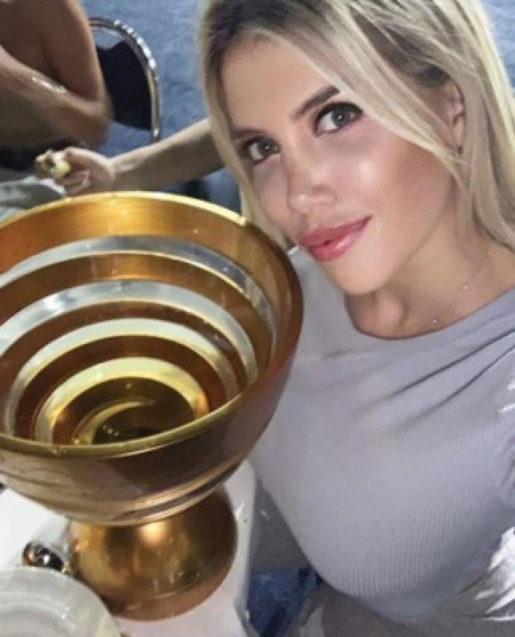 Nueva polémica: Wanda Nara es denunciada por unas atrevidas fotografías que le tomó su hijo