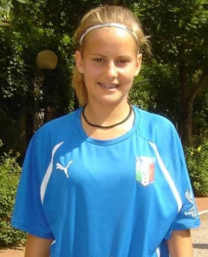 Conmoción: El motivo por el que murió linda futbolista italiana de 19 años