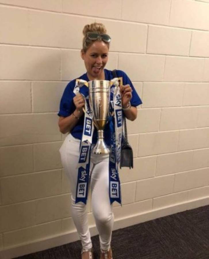 ¡Belleza! La espectacular novia de futbolista del Cardiff, equipo que ascendió a la Premier League