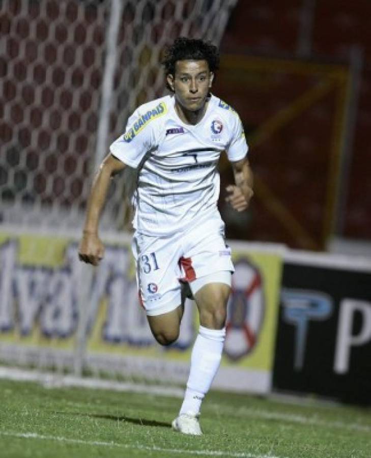 Jugadores que vistieron la camisa de su ahora rival en semifinales de Honduras
