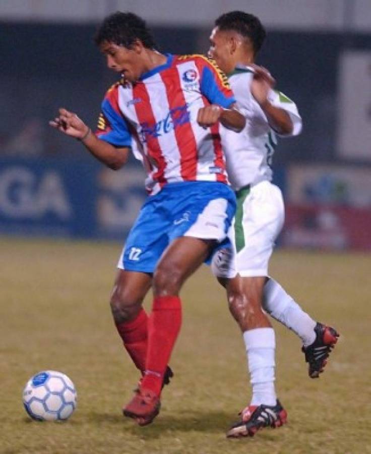 Así fue el primer 11 de Nahún Espinoza con Olimpia ante Motagua en el 2005