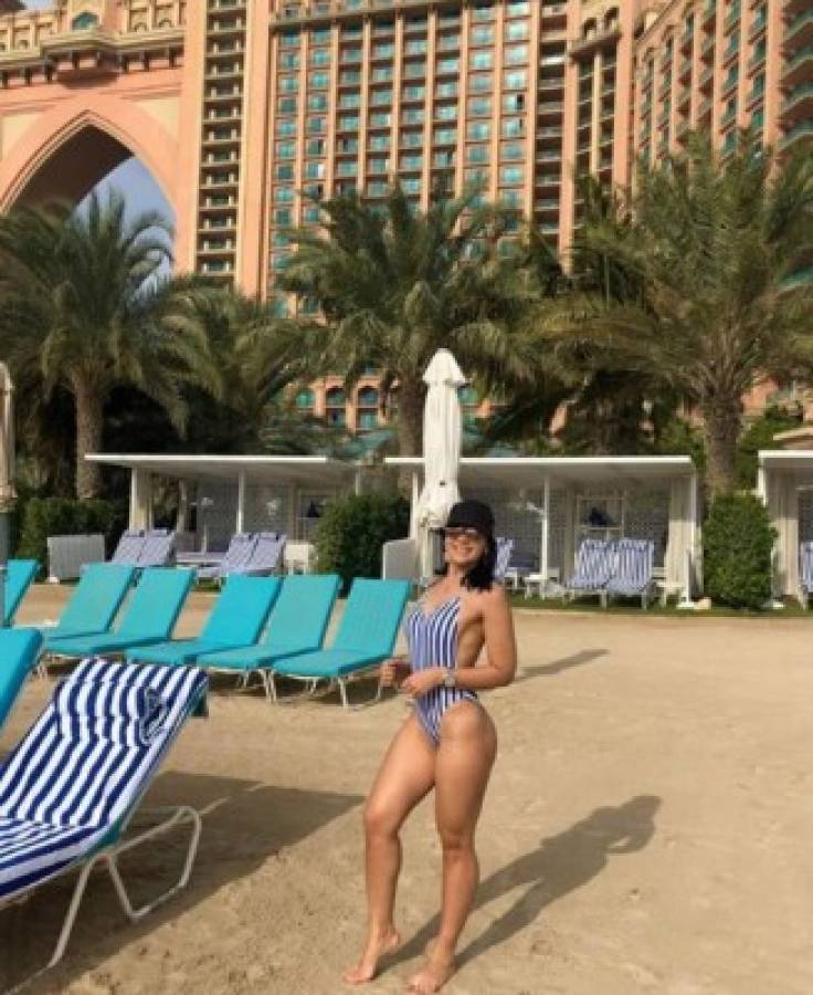 La sexy esposa de Emilio Izaguirre deslumbra en Dubai con su figura