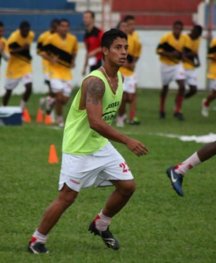 ¡ENORME! Los futbolistas que hizo debutar en Liga Nacional Héctor Vargas