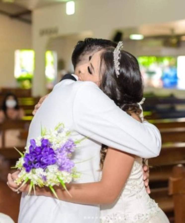 Exjugador del Olimpia se casa con hermosa paraguaya; figura del América de México lo felicita