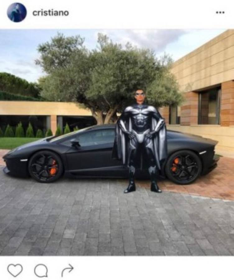Despedazan con memes a Cristiano Ronaldo tras presumir su lujoso Lamborghini