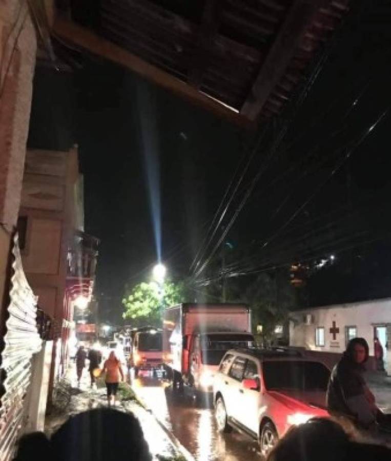 Honduras vive una noche de terror: depresión tropical Eta deja desastres en varias zonas del país